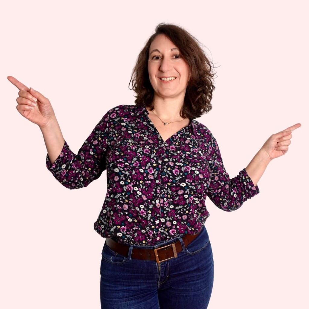 Aglaé Créatrice tricot et crochet, hôte du podcast créative et productive